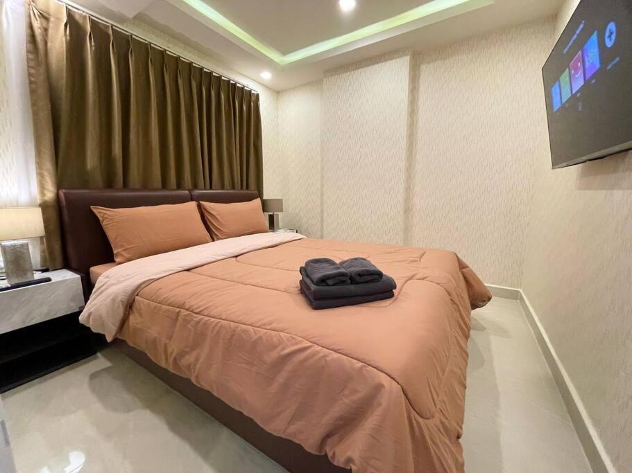 Large Luxury, Pool View, Grand Avenue, Pattaya - 202 Apartment Екстериор снимка
